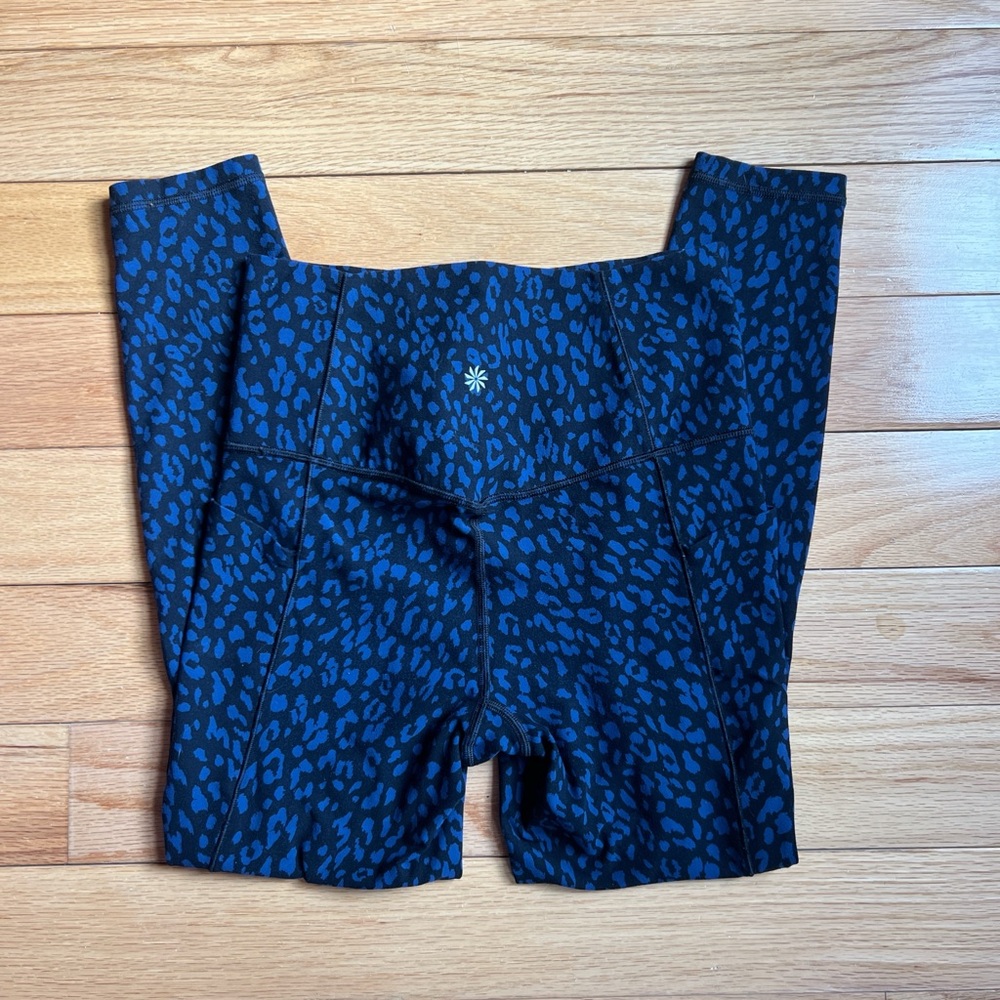 Athleta leggings in a fun print!!